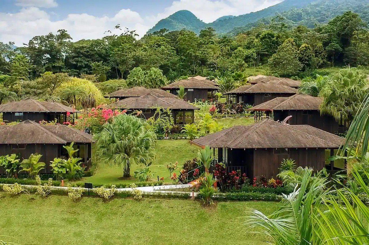 Hotel Lomas Del Volcan La Fortuna ภายนอก รูปภาพ