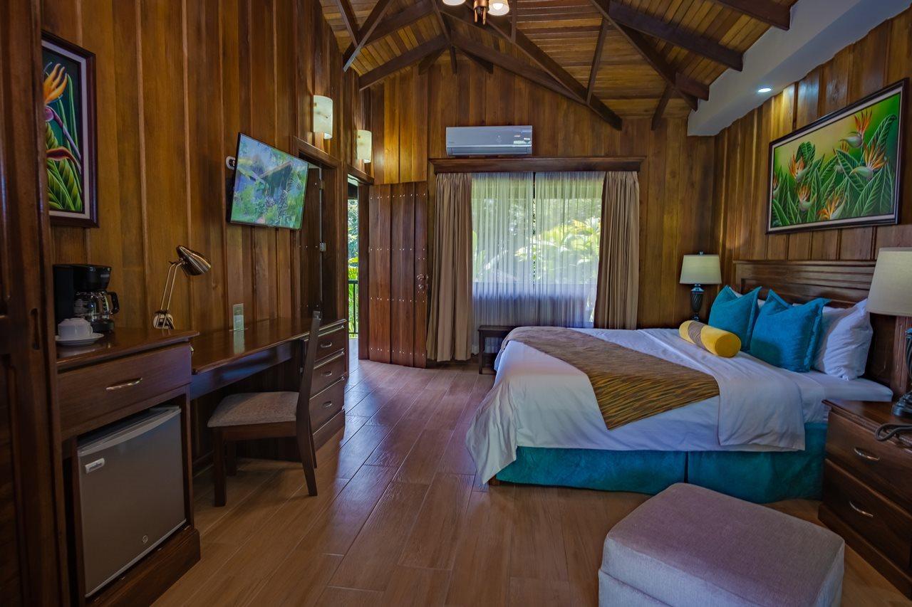 Hotel Lomas Del Volcan La Fortuna ภายนอก รูปภาพ
