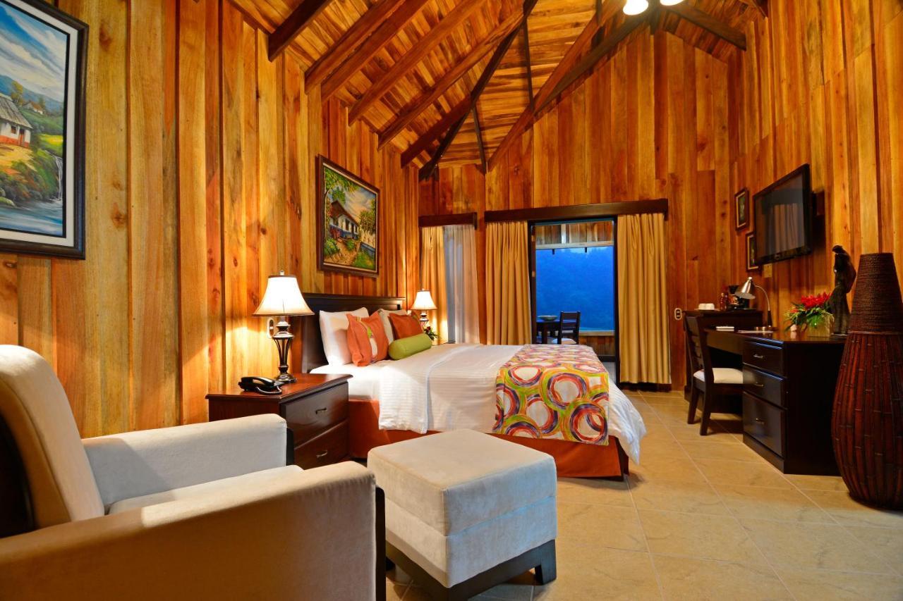 Hotel Lomas Del Volcan La Fortuna ภายนอก รูปภาพ