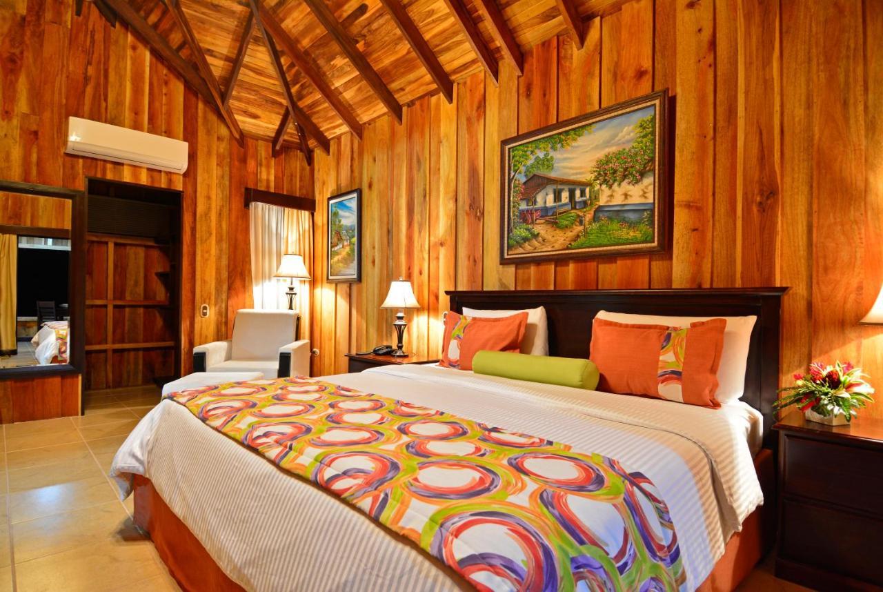 Hotel Lomas Del Volcan La Fortuna ภายนอก รูปภาพ